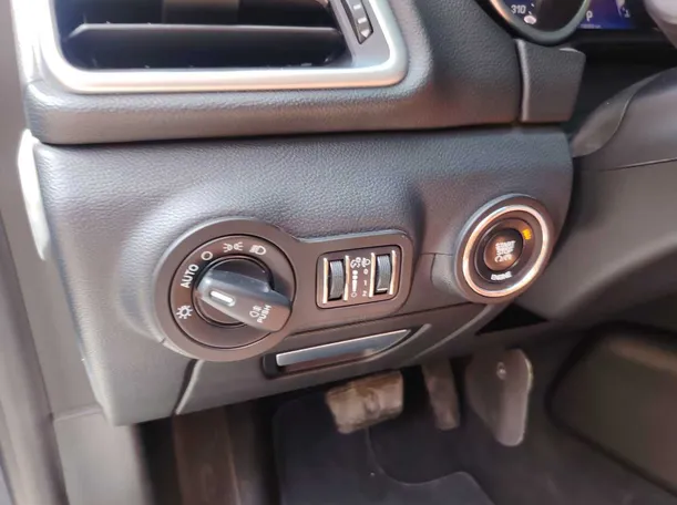 Car image 29