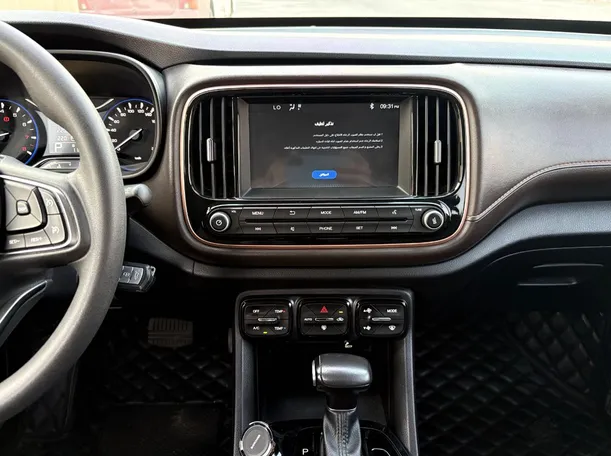 Car image 20