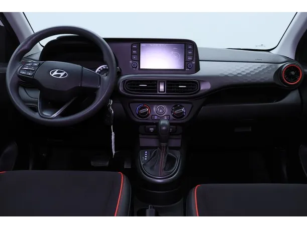 Car image 14