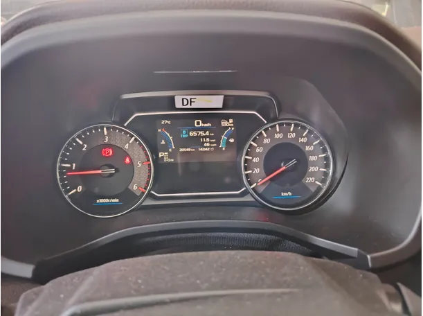Car image 25