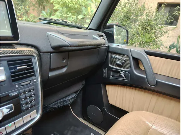 Car image 25