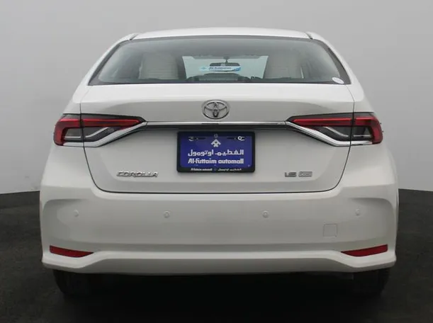 Car image 12