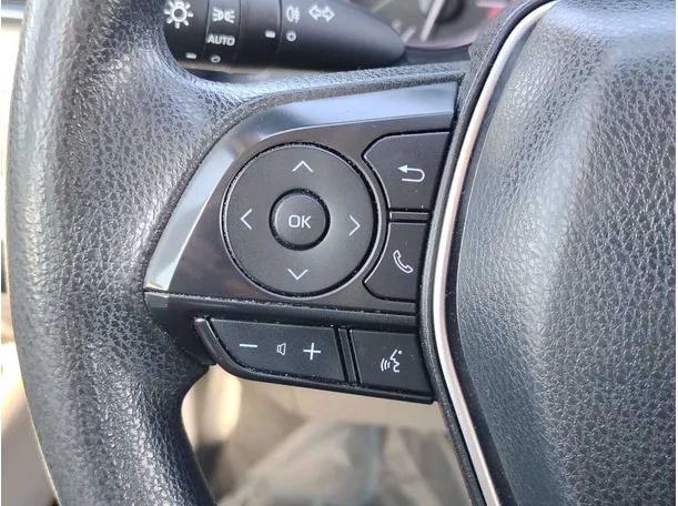 Car image 27