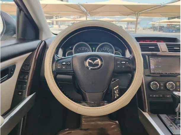 Car image 21