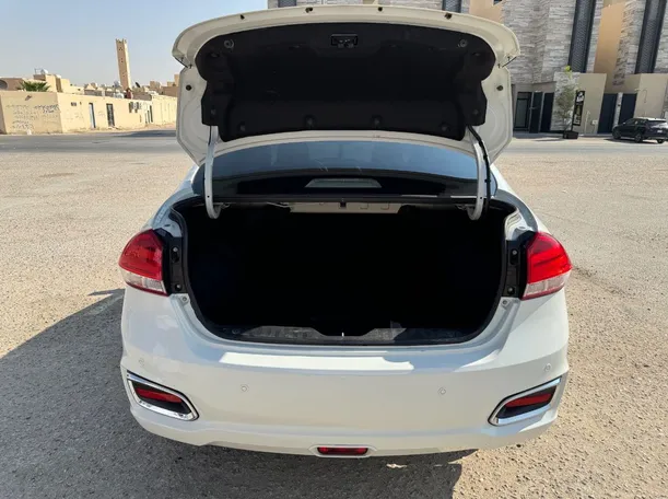 Car image 21