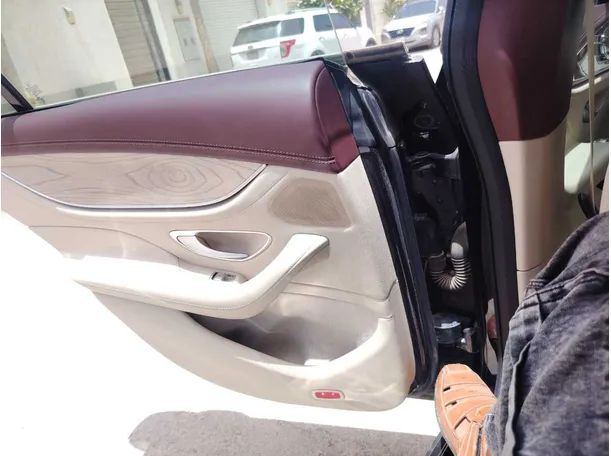 Car image 31