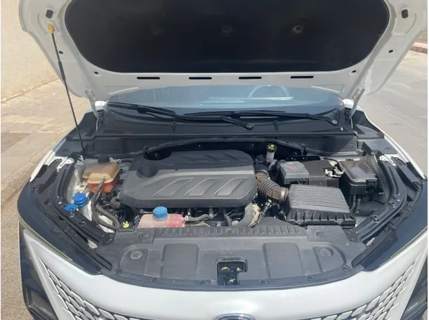 Car image 27