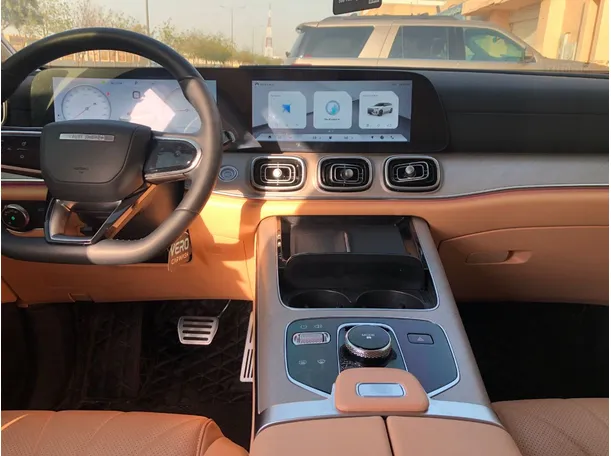 Car image 16