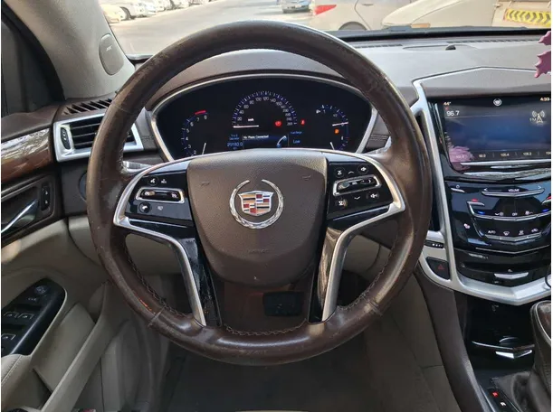 Car image 17