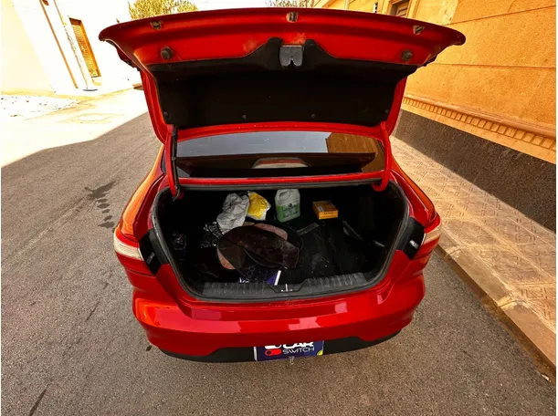 Car image 21