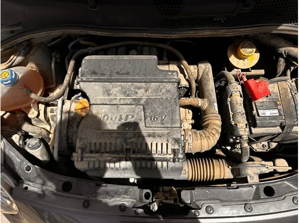 Car image 21