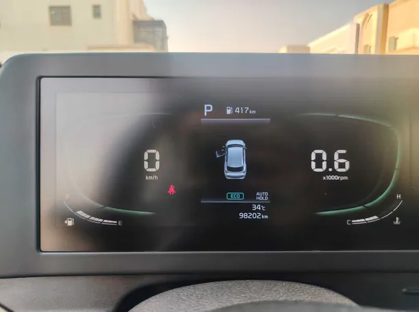 Car image 24