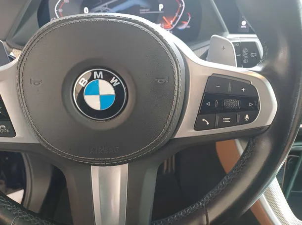 Car image 23