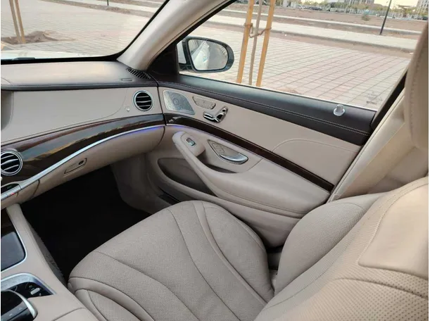 Car image 23