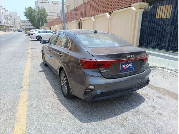Car image 7