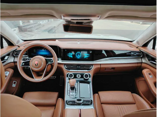 Car image 18