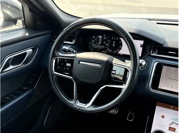 Car image 21