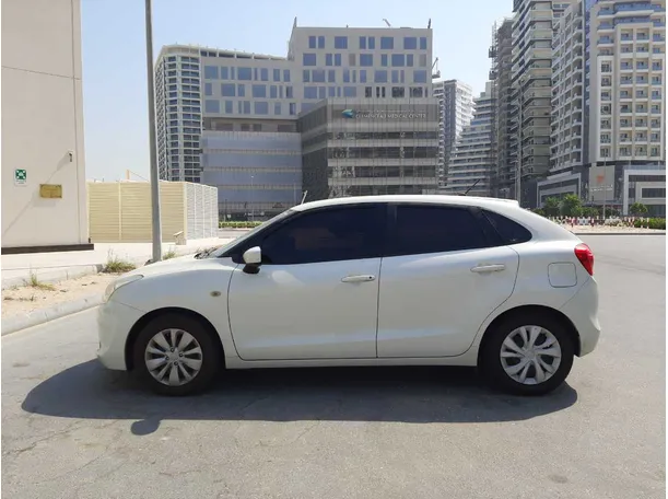 Car image 8