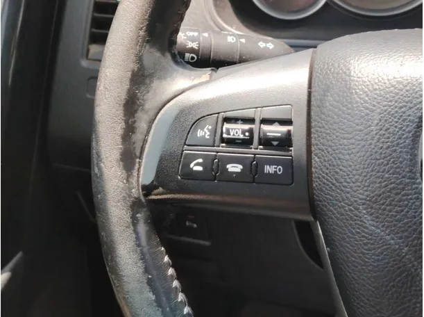 Car image 28