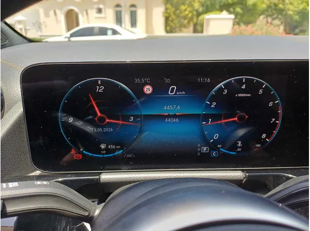 Car image 20