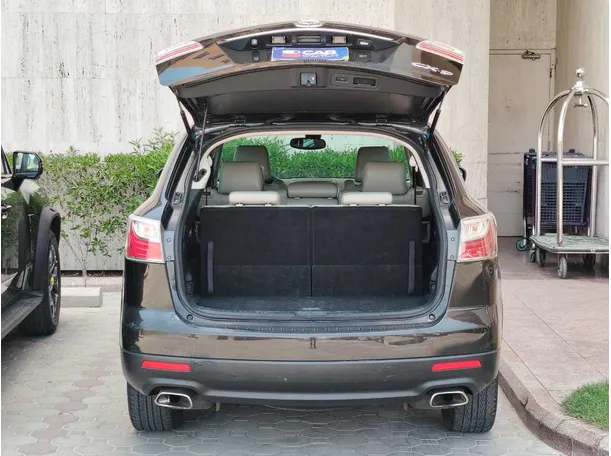 Car image 25