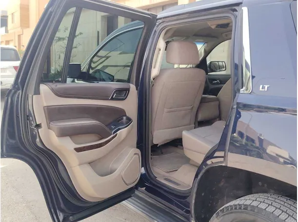 Car image 15