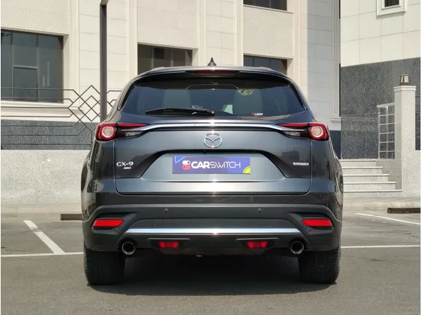 Car image 6