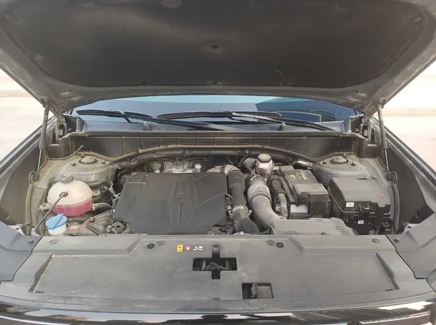 Car image 24