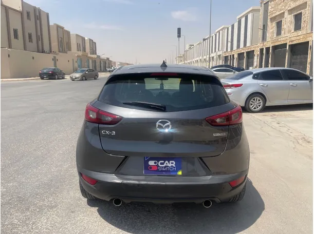 Car image 6