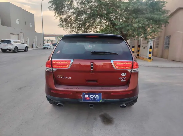 Car image 6