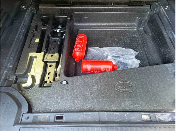 Car image 35