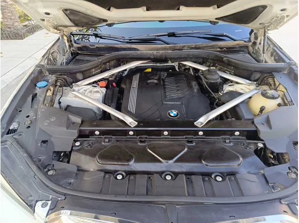 Car image 39