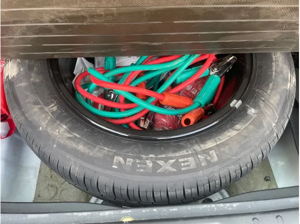 Car image 24