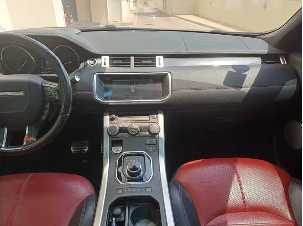 Car image 16