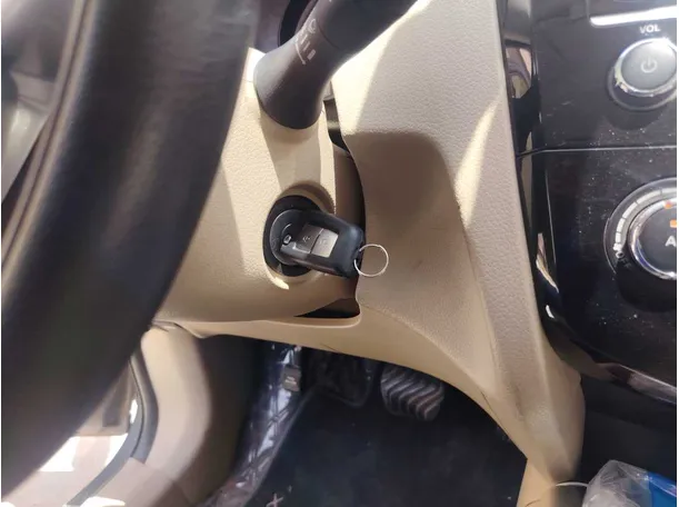 Car image 20