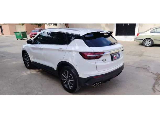 Car image 7