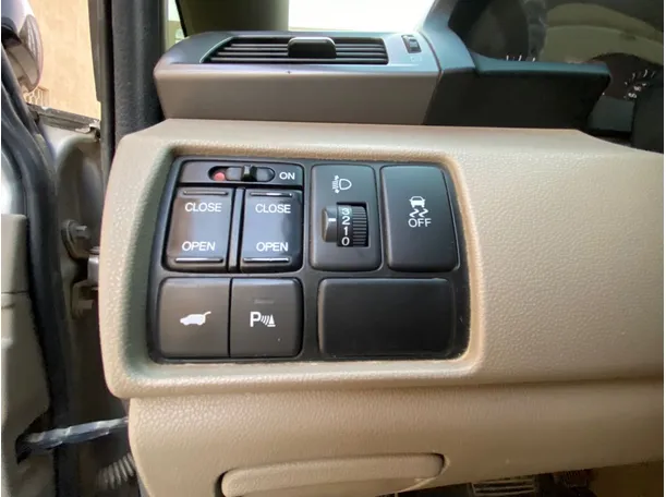 Car image 28