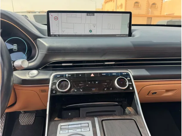 Car image 17