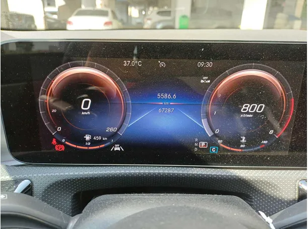 Car image 20