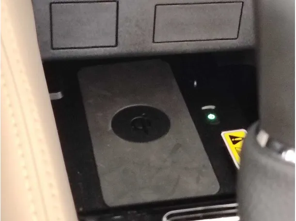 Car image 26