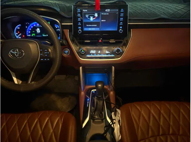 Car image 16