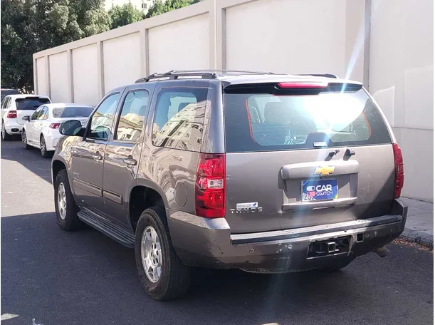 Car image 8