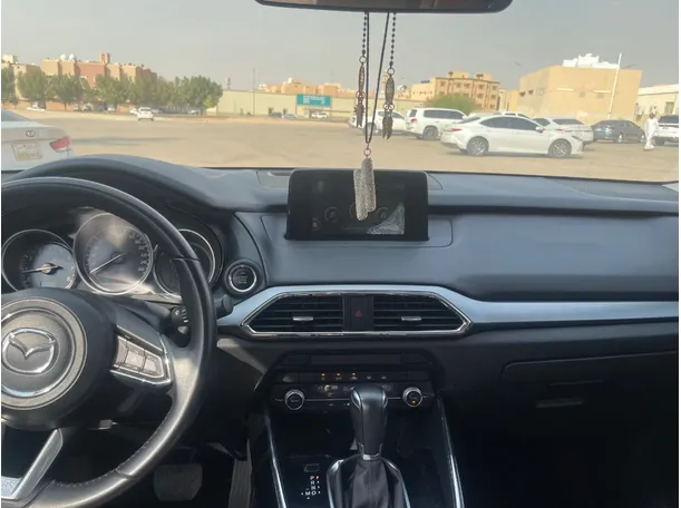 Car image 20