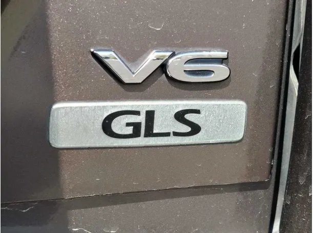 Car image 30