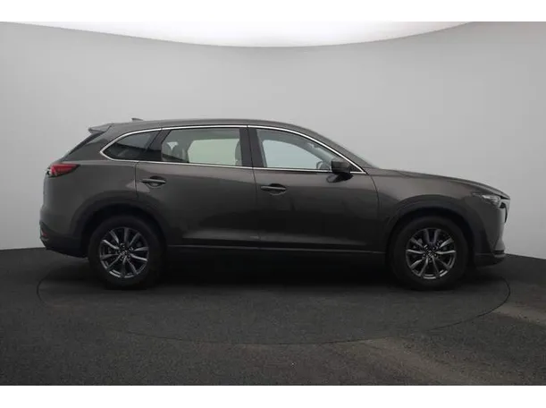 Car image 13