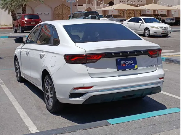 Car image 7