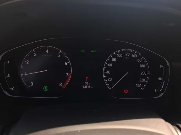 Car image 19