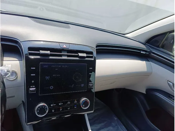 Car image 21