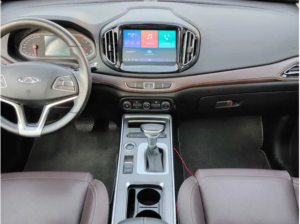 Car image 19