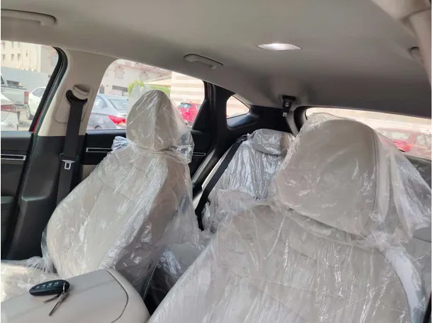 Car image 15